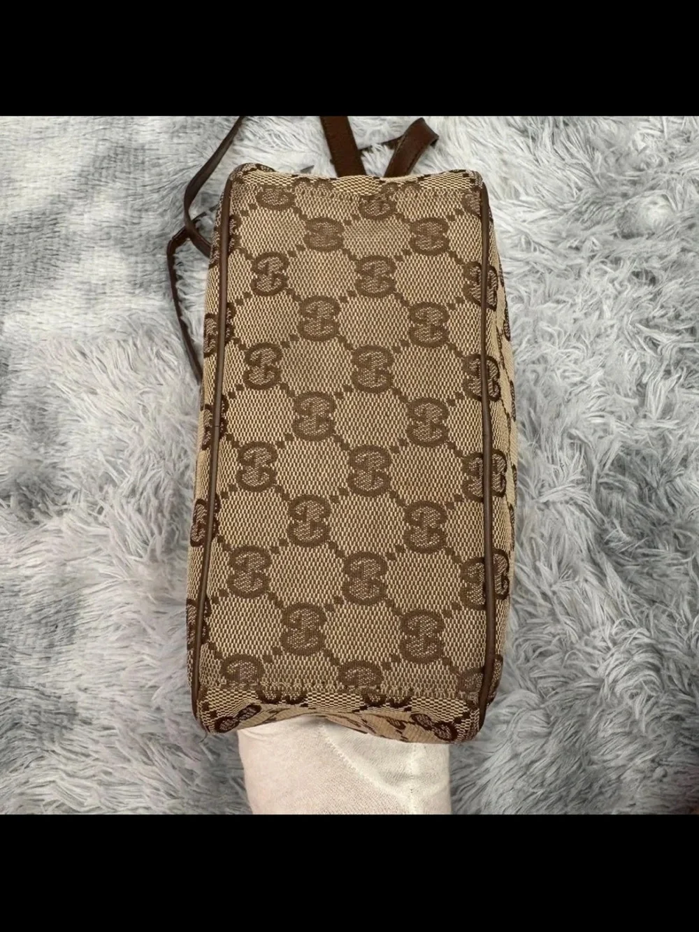 Gucci Tan GG Supreme Canvas Messenger Bag with Brown Leather Trim